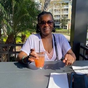 Meet your Posher, Glenda